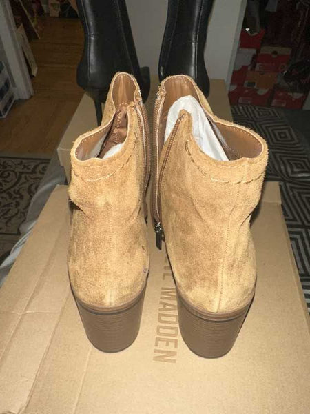 shaniya brown suede steve madden boots