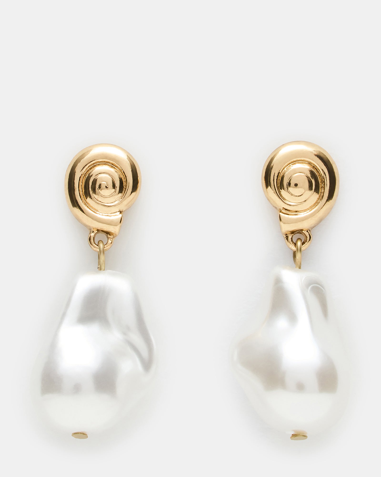 SHELL Pearl Ocean Women's Drop Earrings | Steve Madden