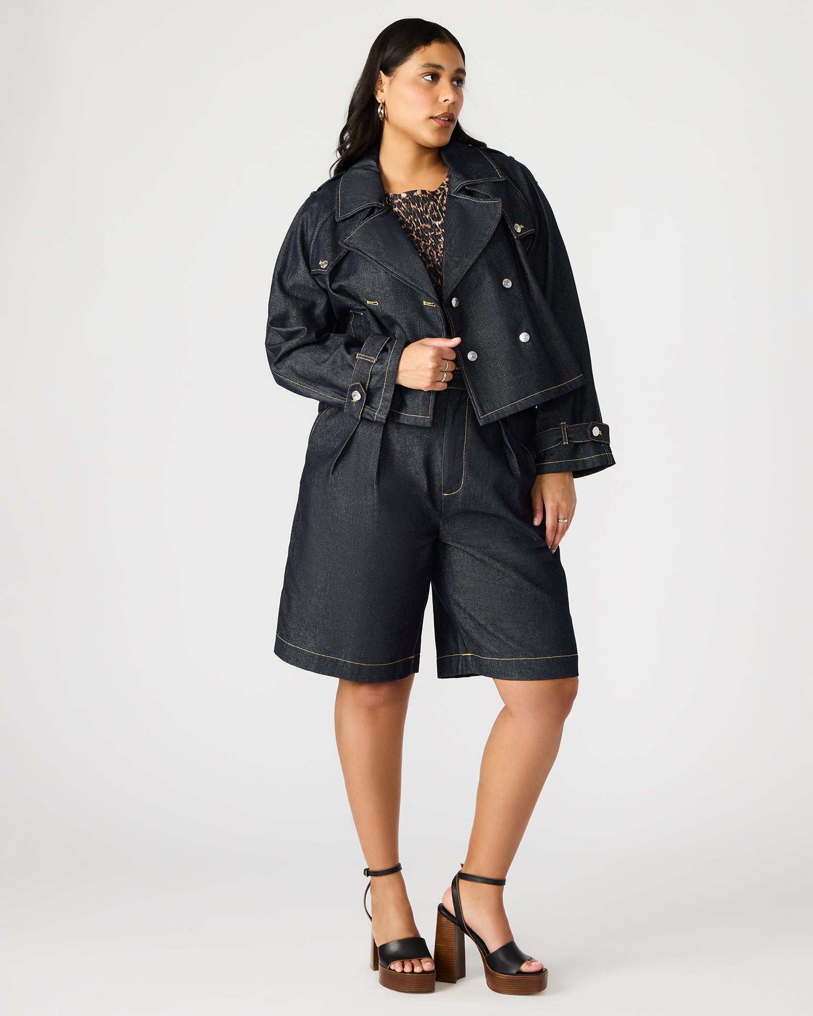 Steve Madden Women's Sirus Denim Jacket Long Sleeve Cropped Jackets & Coats - Indigo - Size XL