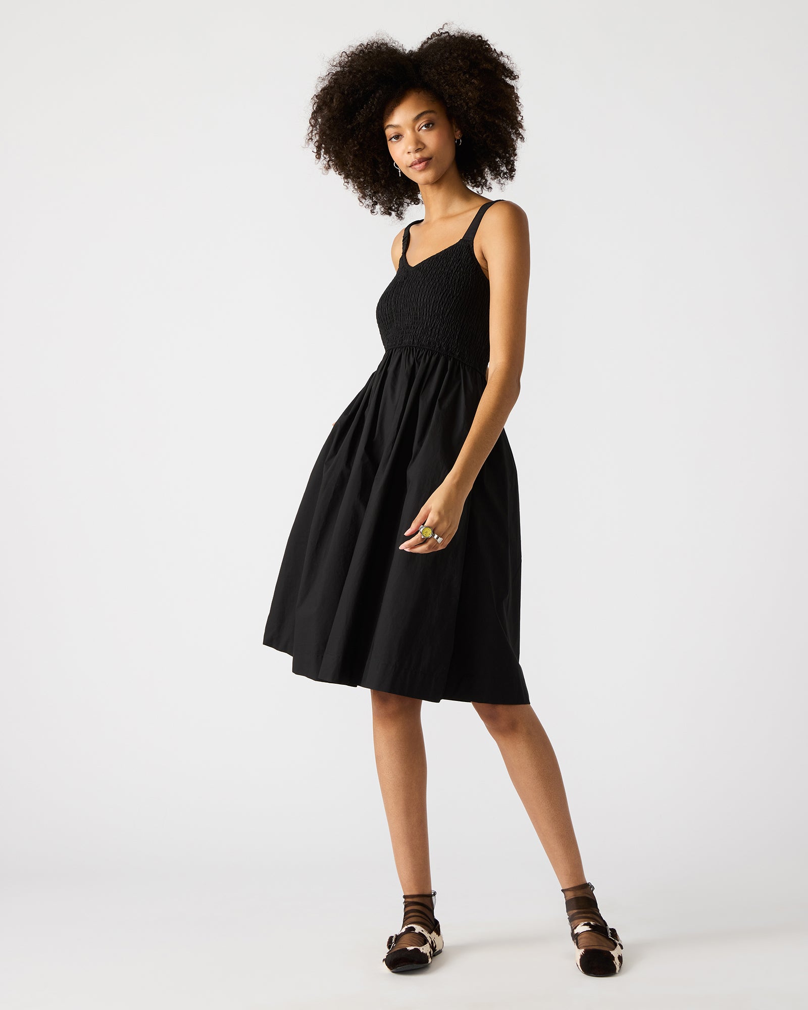 FLEUR Black Flowy Smocked Midi Women's Dress – Steve Madden