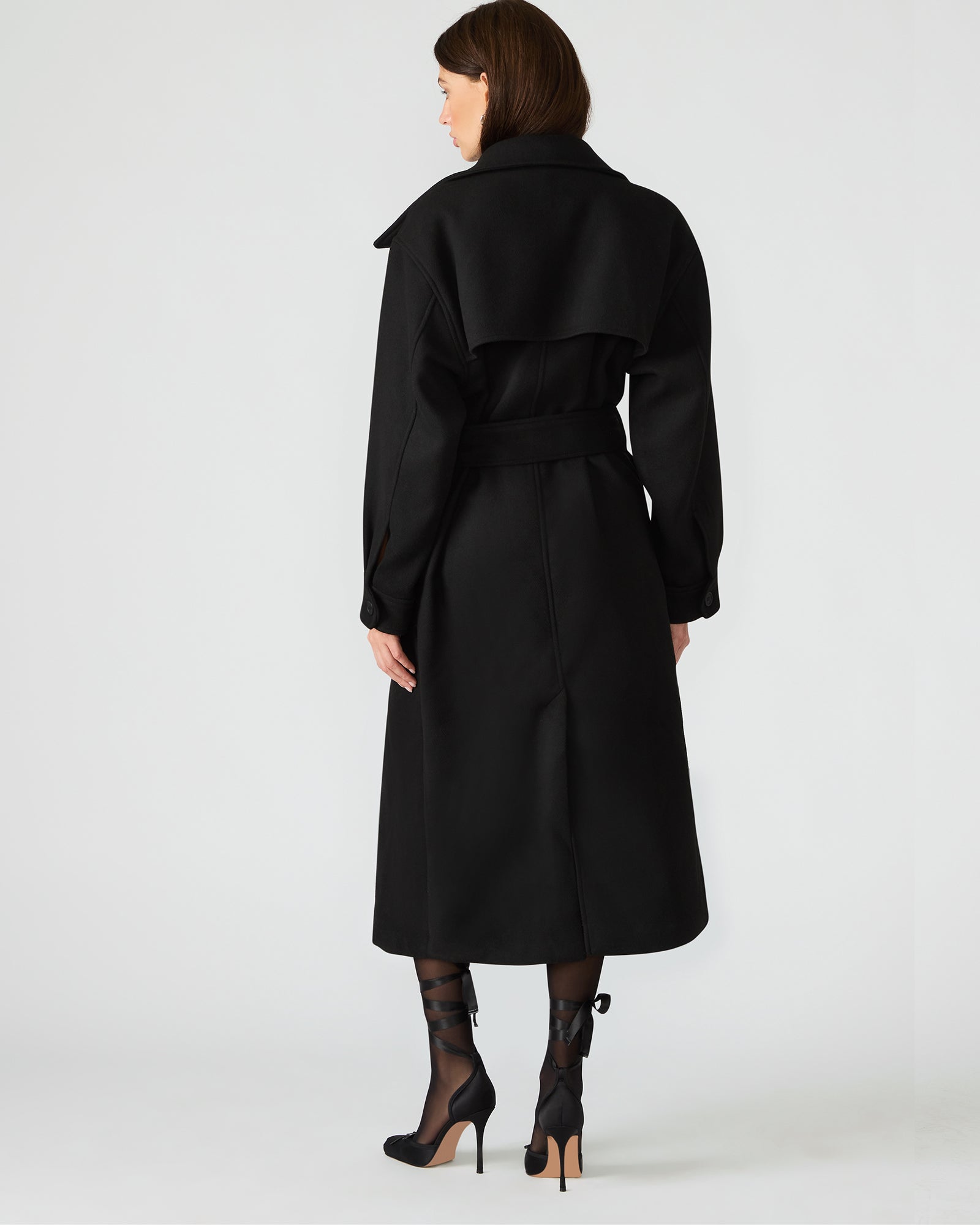 Steve madden Tan trench coat with a lovely blue trim Steve madden Tan trench coat with a lovely blue trim