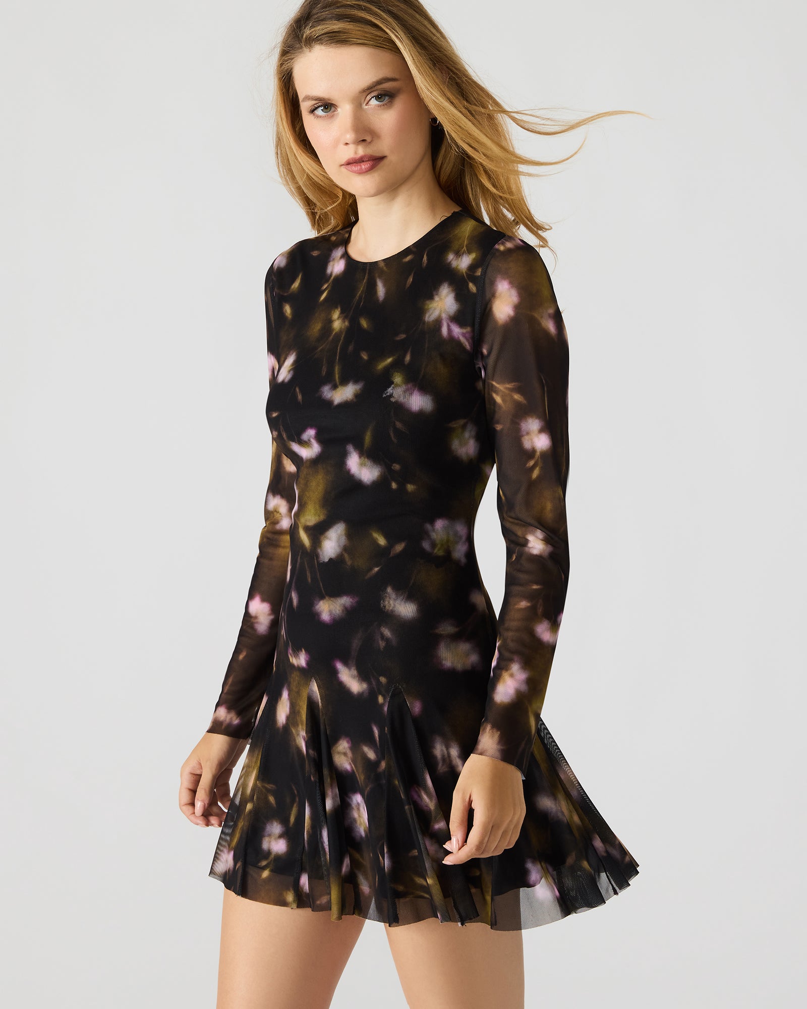Steve Madden Women's Bliss Long-Sleeve Fit-and-Flare Dress - Black Ditsy Floral - Size XL Steve Madden Women's Bliss Long-Sleeve Fit-and-Flare Dress - Black Ditsy Floral - Size XL
