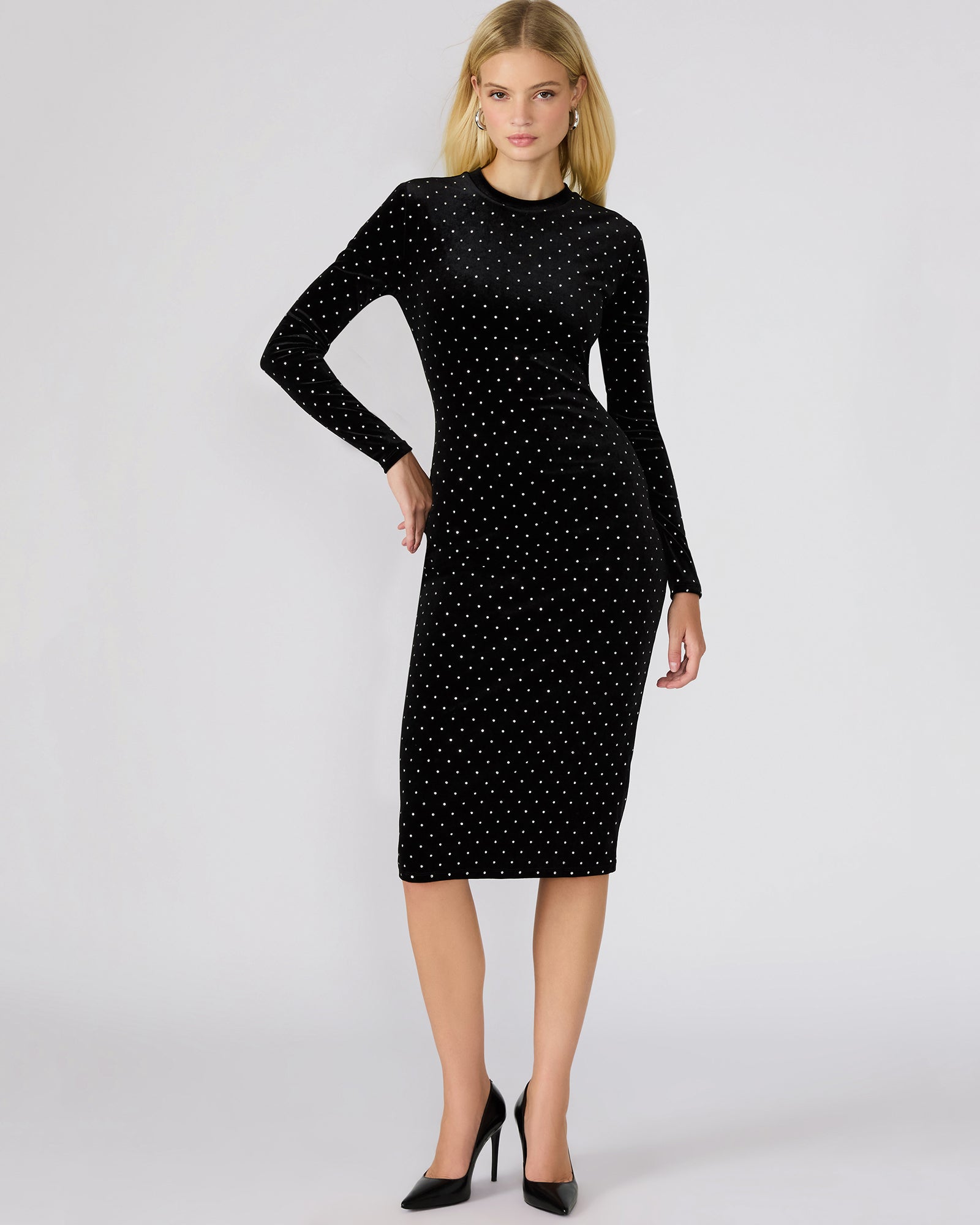 HAILEE STUDDED VELVET DRESS BLACK