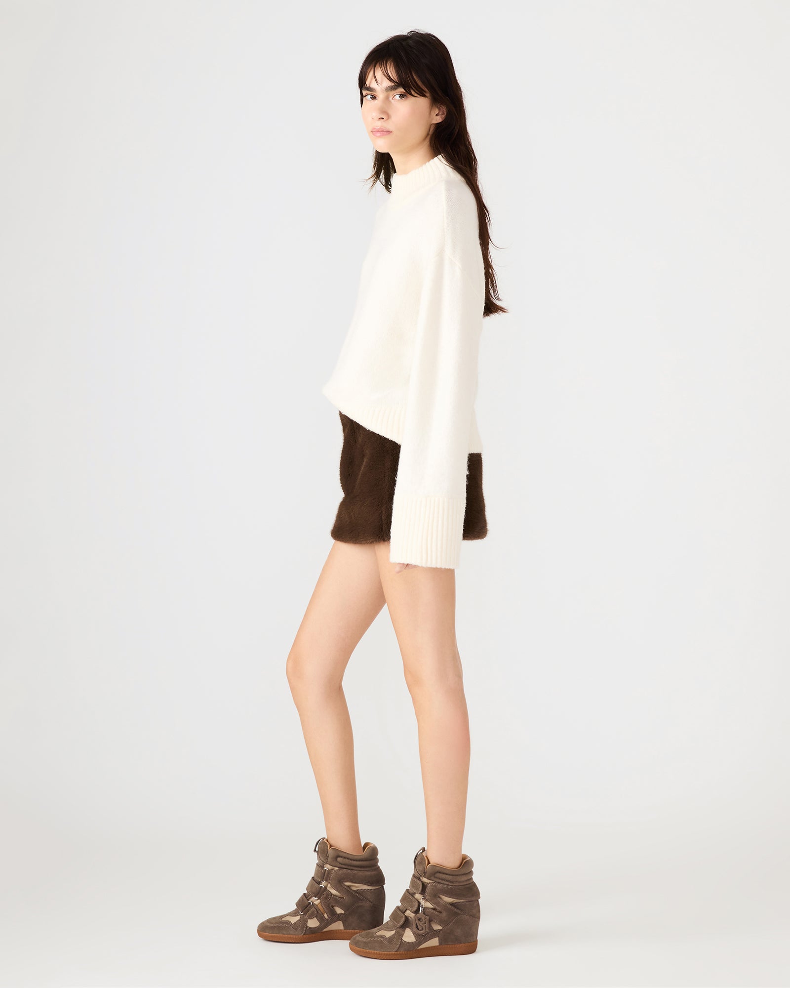 AVIVA Dark Espresso Faux Fur Mini Women's Skirt – Steve Madden
