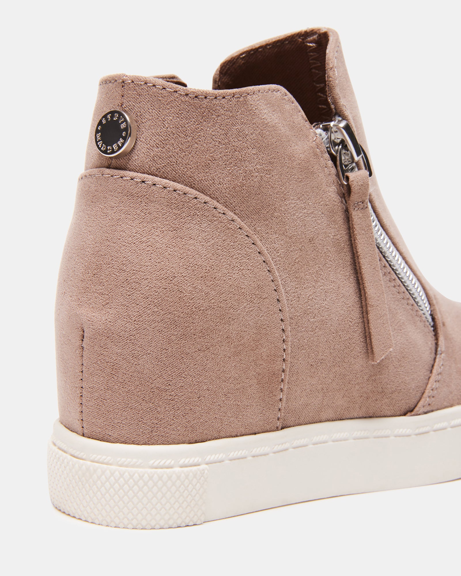 Kids' CALIBER Taupe Girls' Hidden Wedge Sneaker â Steve Madden