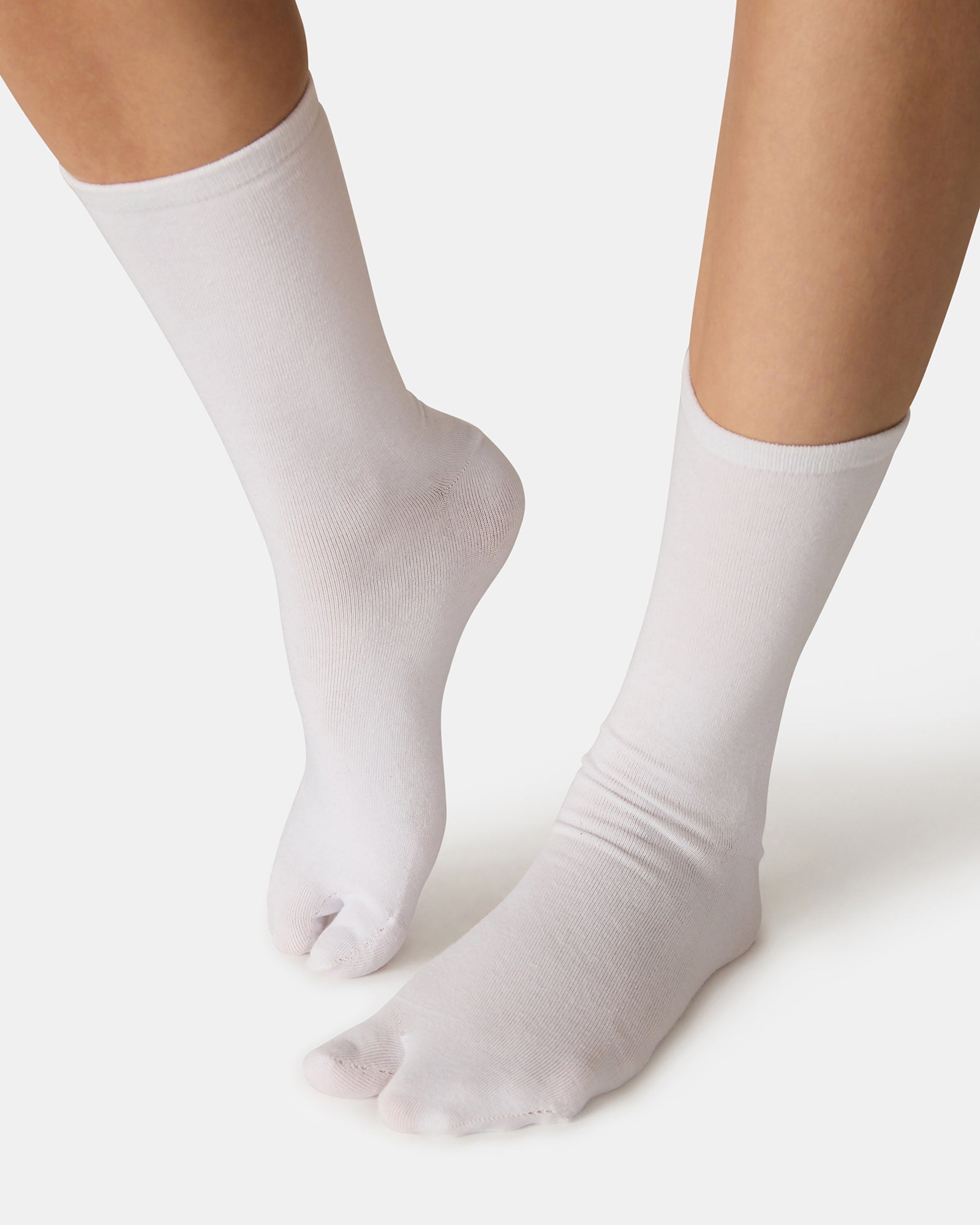 SPLIT TOE CREW SOCKS BLACK/WHITE - view 3