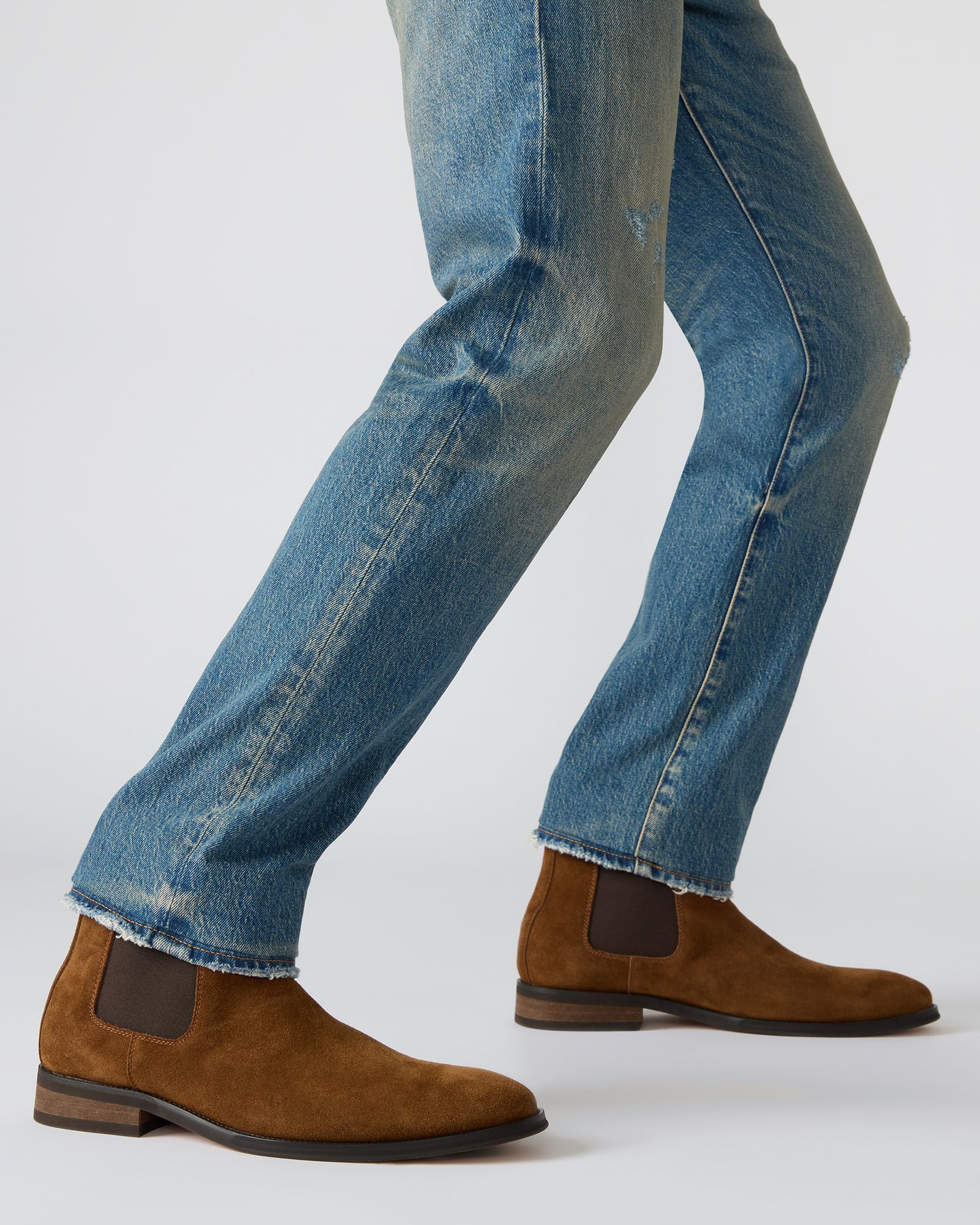 ALDAIR Chestnut Suede Chelsea Men's Ankle Boot Steve Madden ALDAIR Chestnut Suede Chelsea Men's Ankle Boot Steve Madden