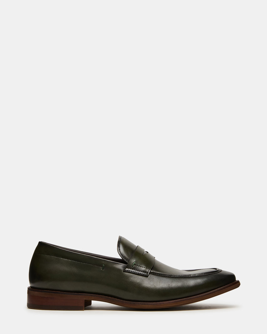LIGHTNING Dark Green Round-Toe Slip-On Men's Loafer | Steve Madden