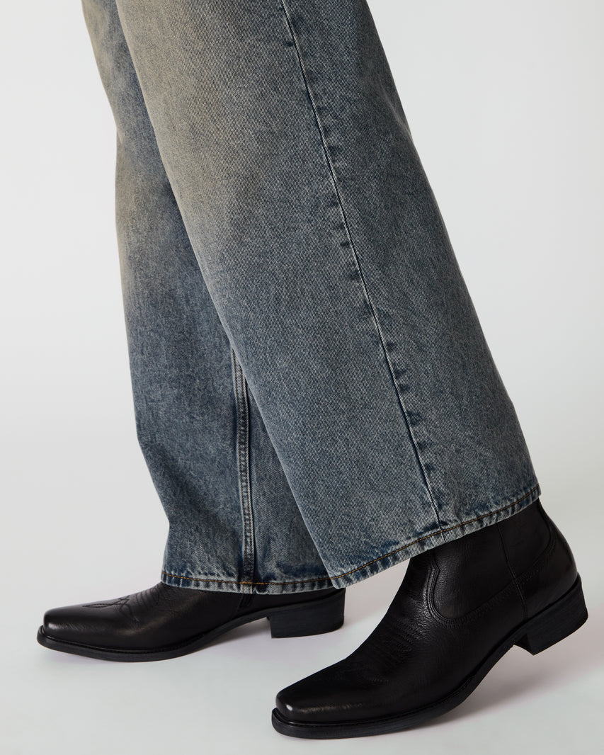 SANDERSON BLACK LEATHER