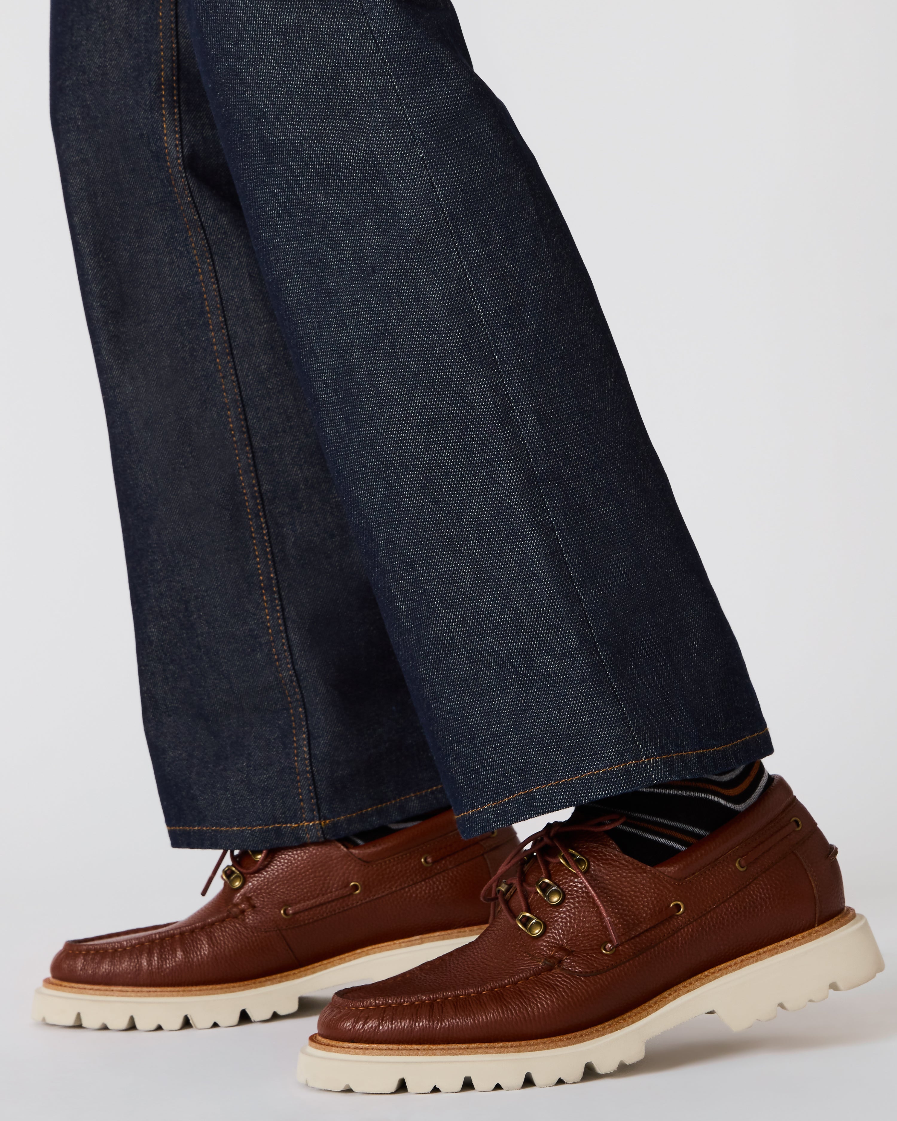 VICTOR BLACK LEATHER