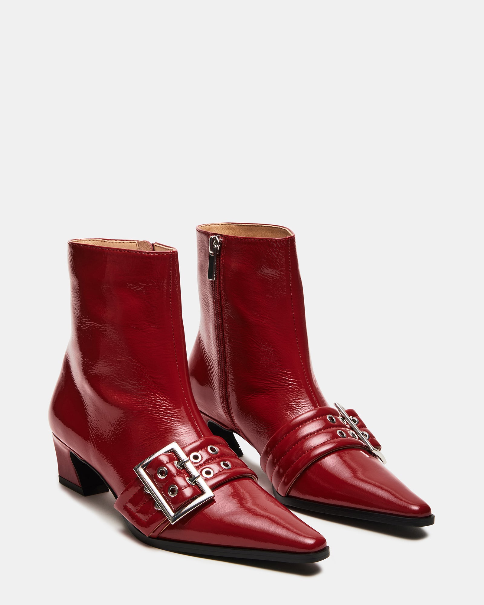 AXTON RED LEATHER Axton red leather