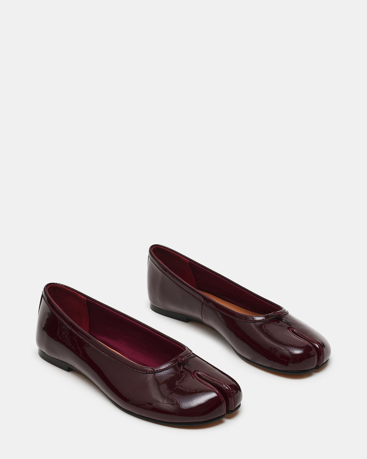CALICO Dark Cherry Patent Split Toe Tabi Women's Ballet Flat | Steve Madden