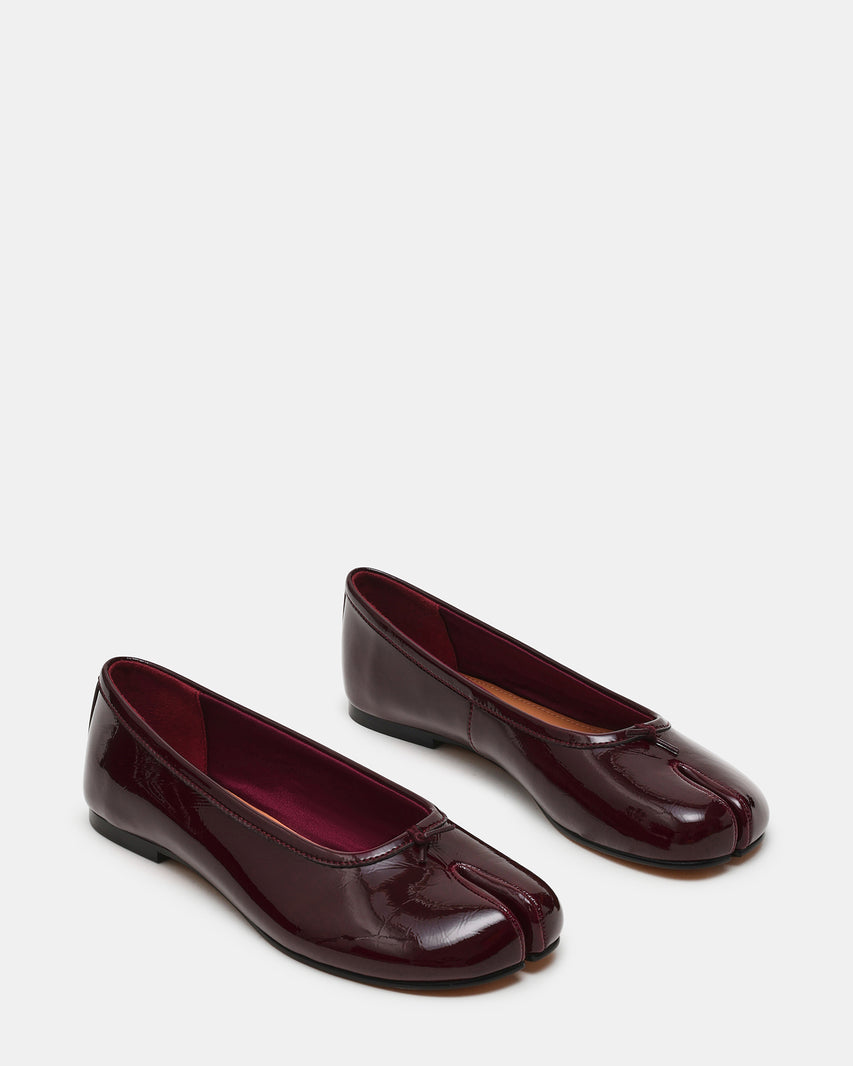 CALICO Dark Cherry Patent Split Toe Tabi Women's Ballet Flat | Steve Madden