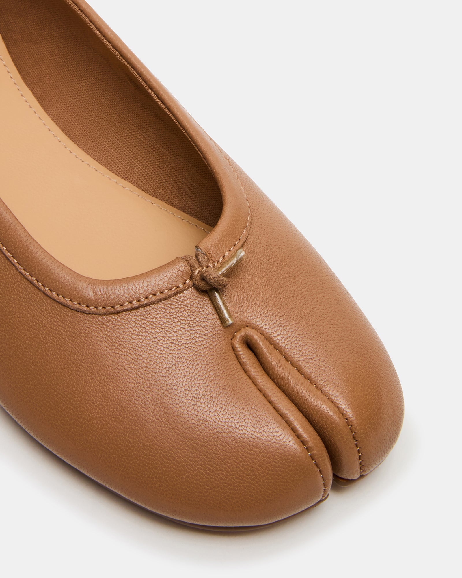 CALICO Tan Leather Split Toe Tabi Women s Ballet Flat Steve Madden CALICO Tan Leather Split Toe Tabi Women s Ballet Flat Steve Madden