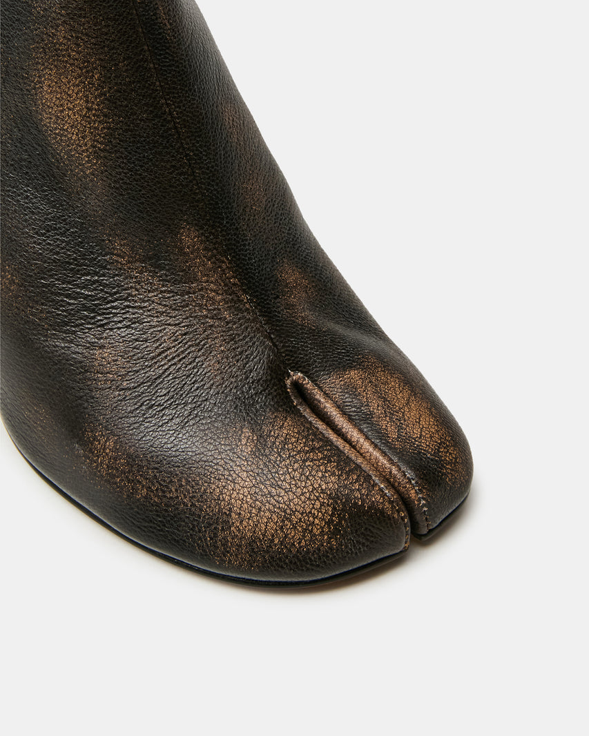 CARO BROWN DISTRESSED