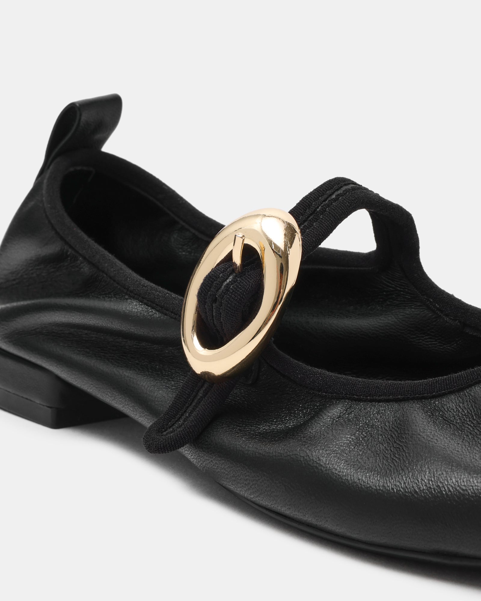 Steve Madden Women's Daffia Gold Detail Flats - Black - Size 7.5 - Leather Steve Madden Women's Daffia Gold Detail Flats - Black - Size 7.5 - Leather