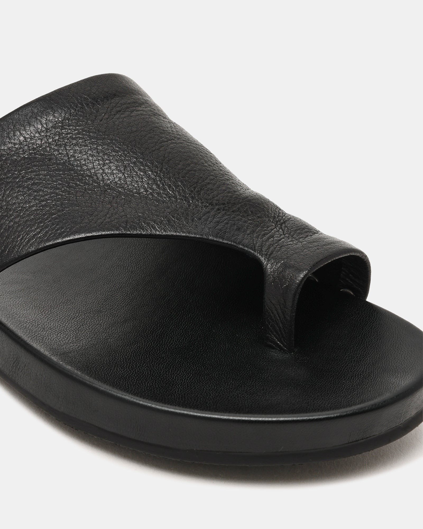 KESSEY BLACK LEATHER