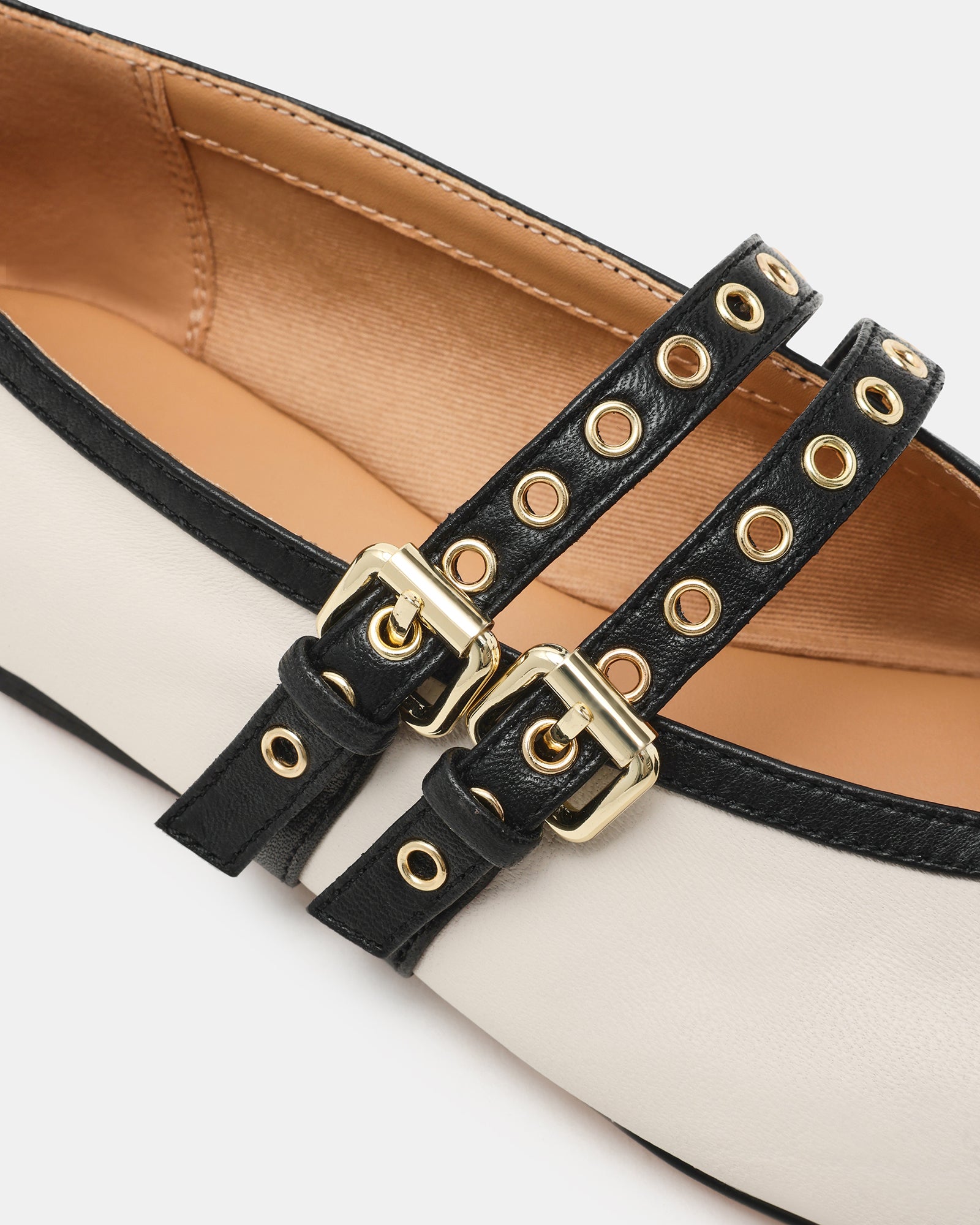 LYDIA CAP BONE BLACK