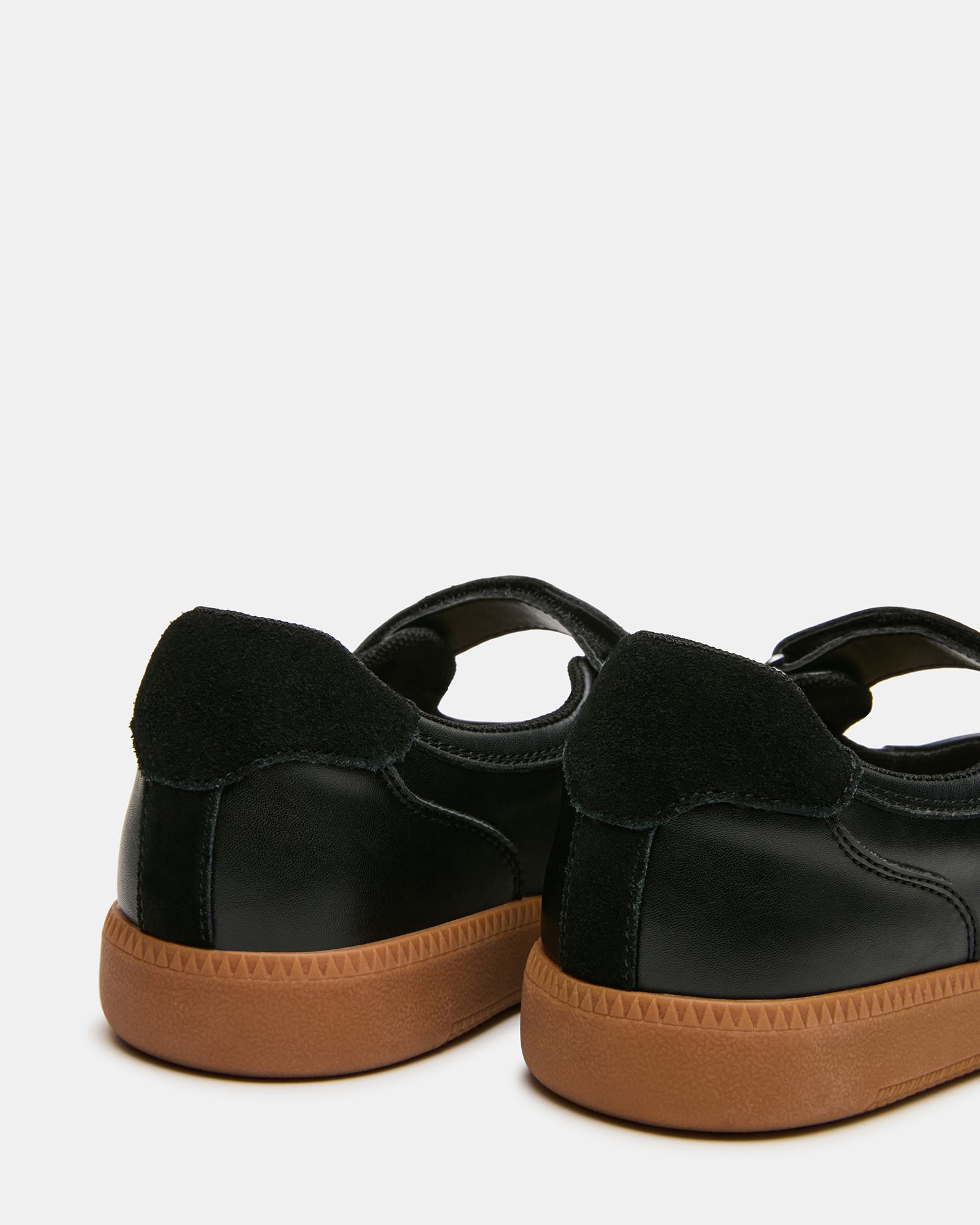 MOVEMENT BLACK - view 4