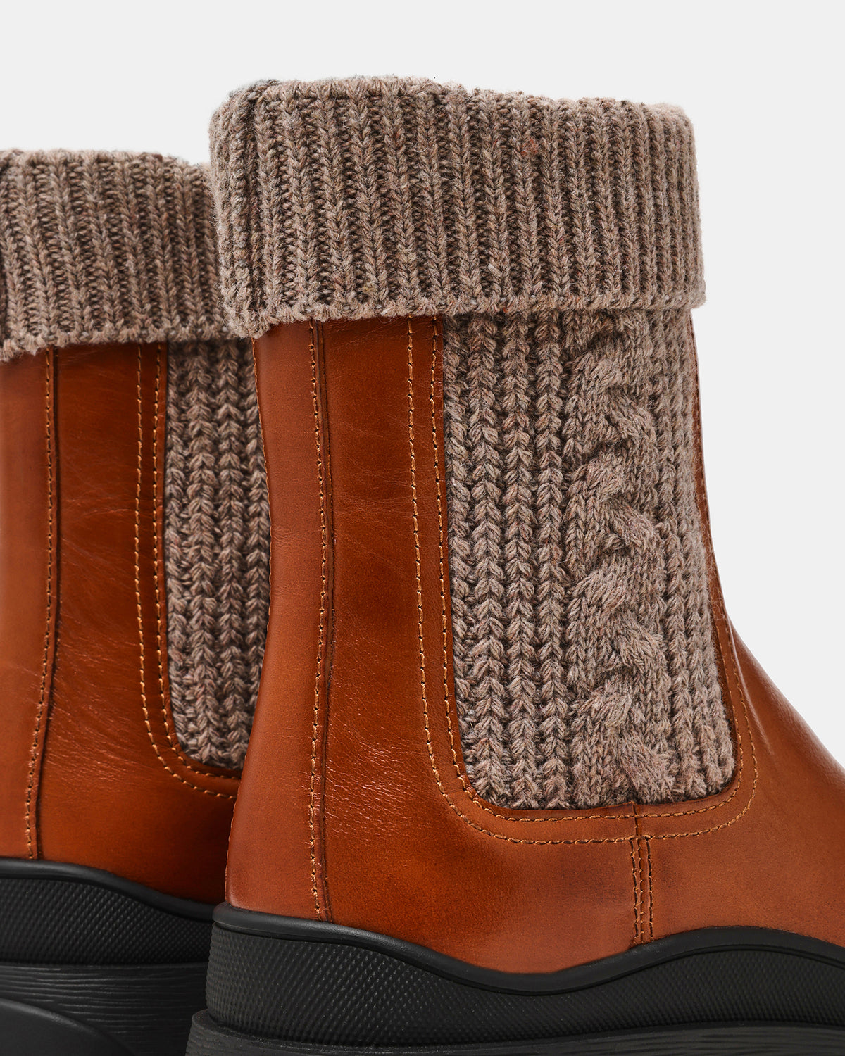 SADLEY COGNAC LEATHER - view 3