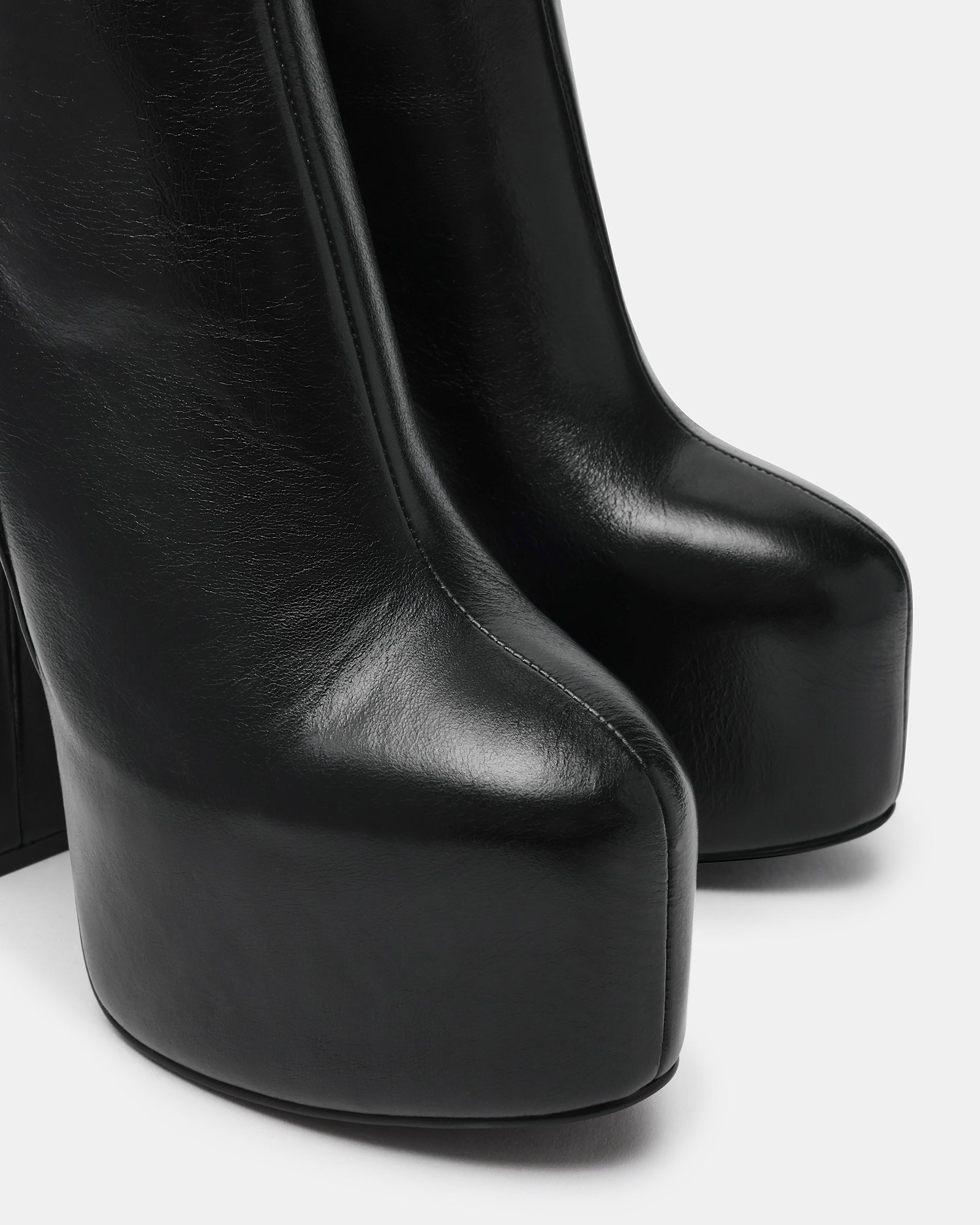 SCORN BLACK LEATHER - view 3