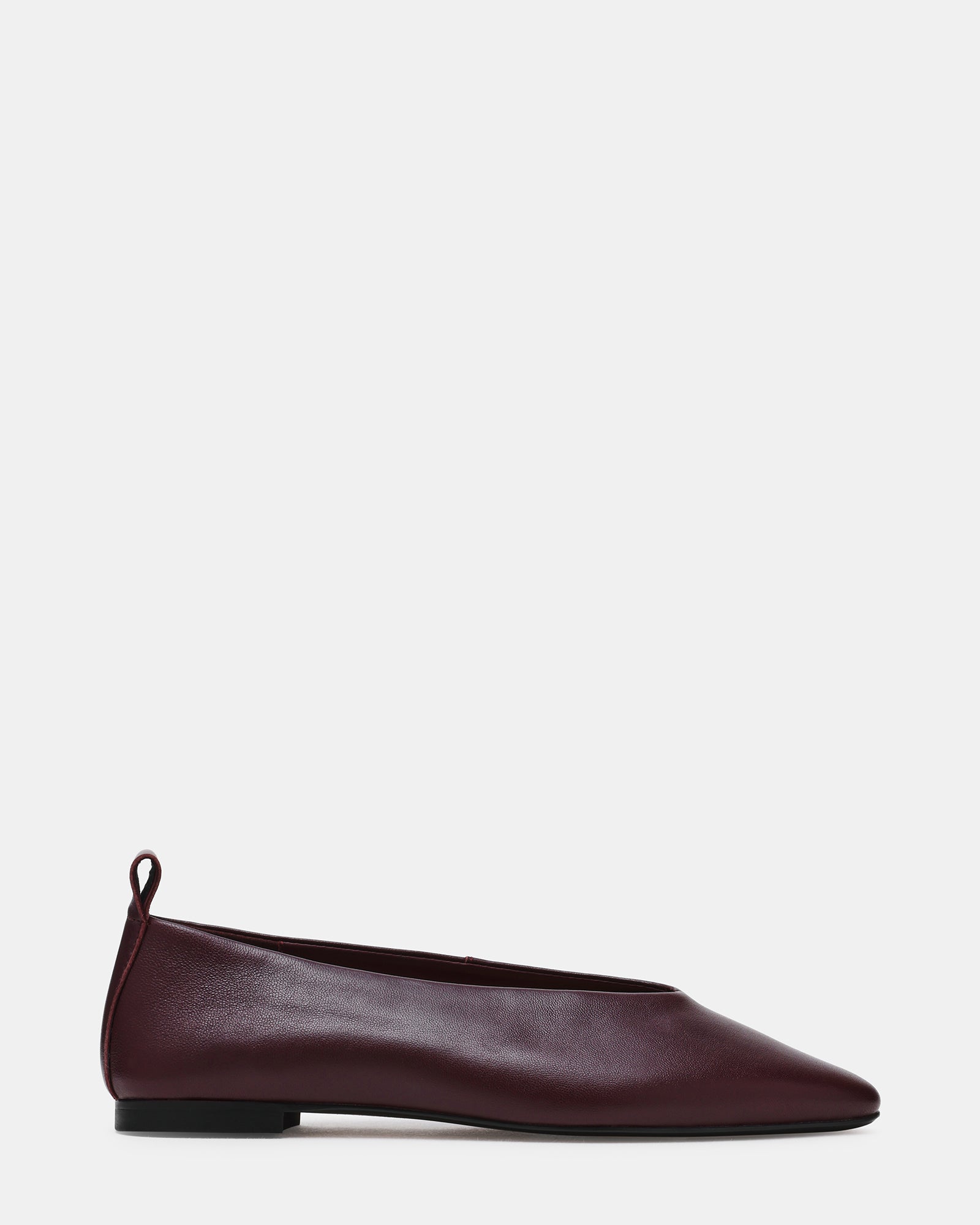 SWANKY Plum Leather Almond-Toe Ballet Women's Flat | Steve Madden