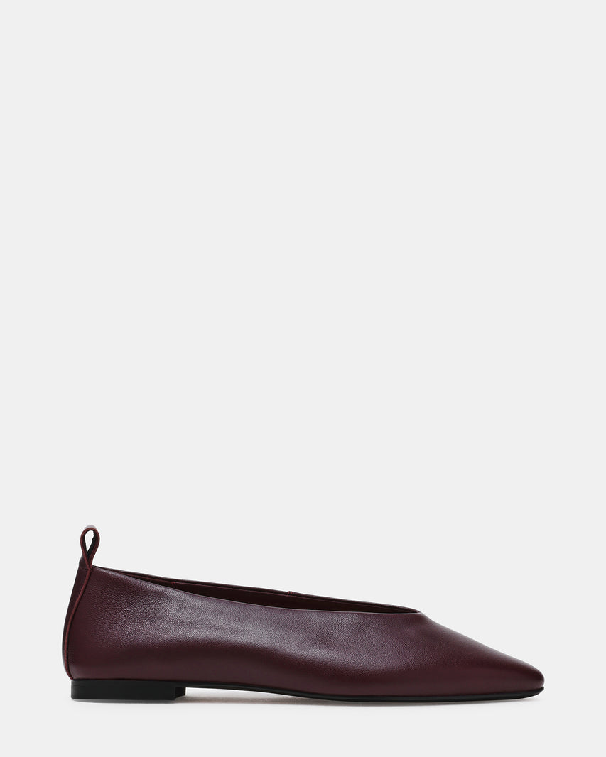 SWANKY Plum Leather Almond-Toe Ballet Women's Flat | Steve Madden
