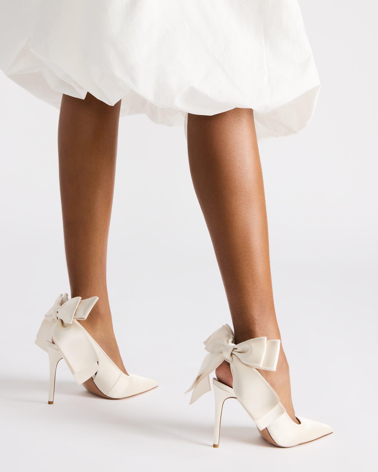 TEACUP IVORY SATIN