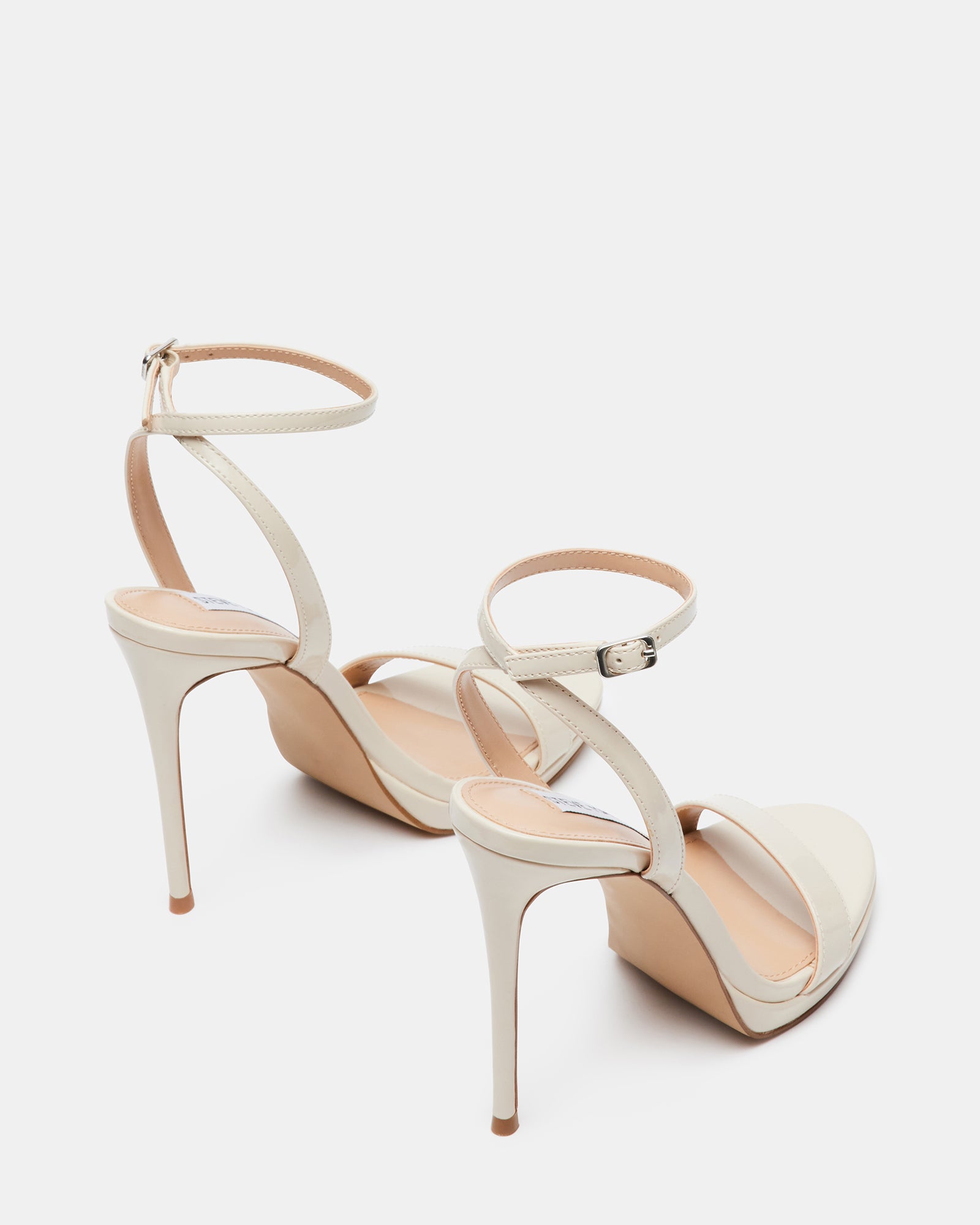 Steve madden women s wafer sandal in gold size 8 medium Steve madden women s wafer sandal in gold size 8 medium