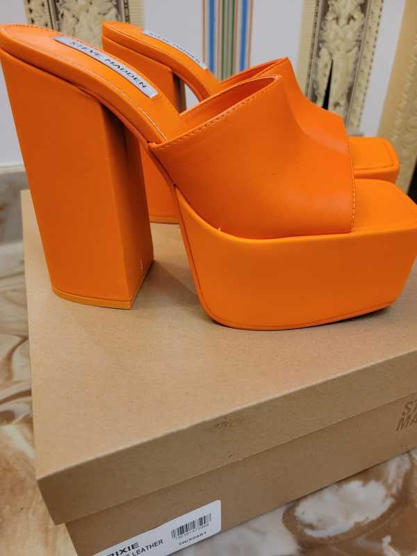 TRIXIE ORANGE LEATHER - SM REBOOTED