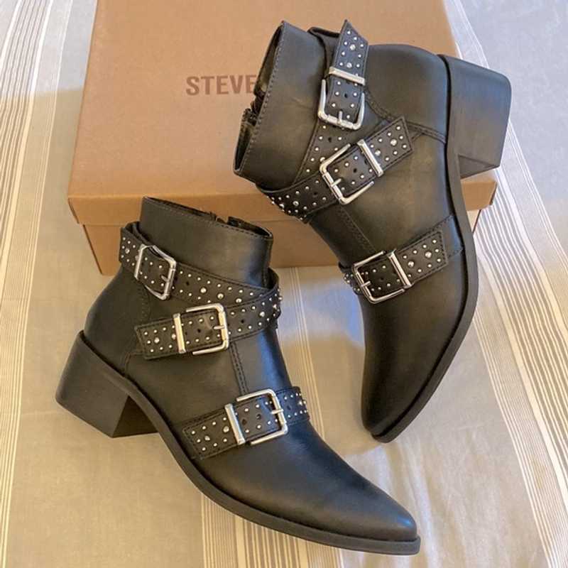BUCKLE ANKLE BOOTS - SM REBOOTED