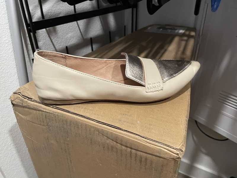 POINTED TOE LOAFER IN TAN - SM REBOOTED