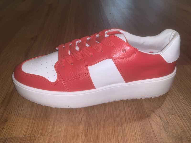 VARSITY WHITE/RED - SM REBOOTED